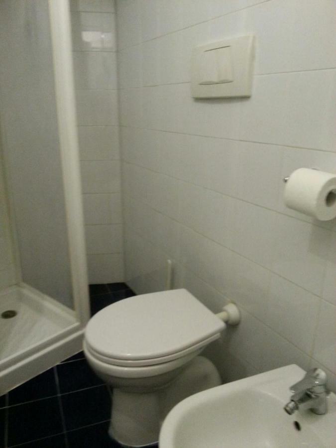Guest House Biondi Roma Ngoại thất bức ảnh